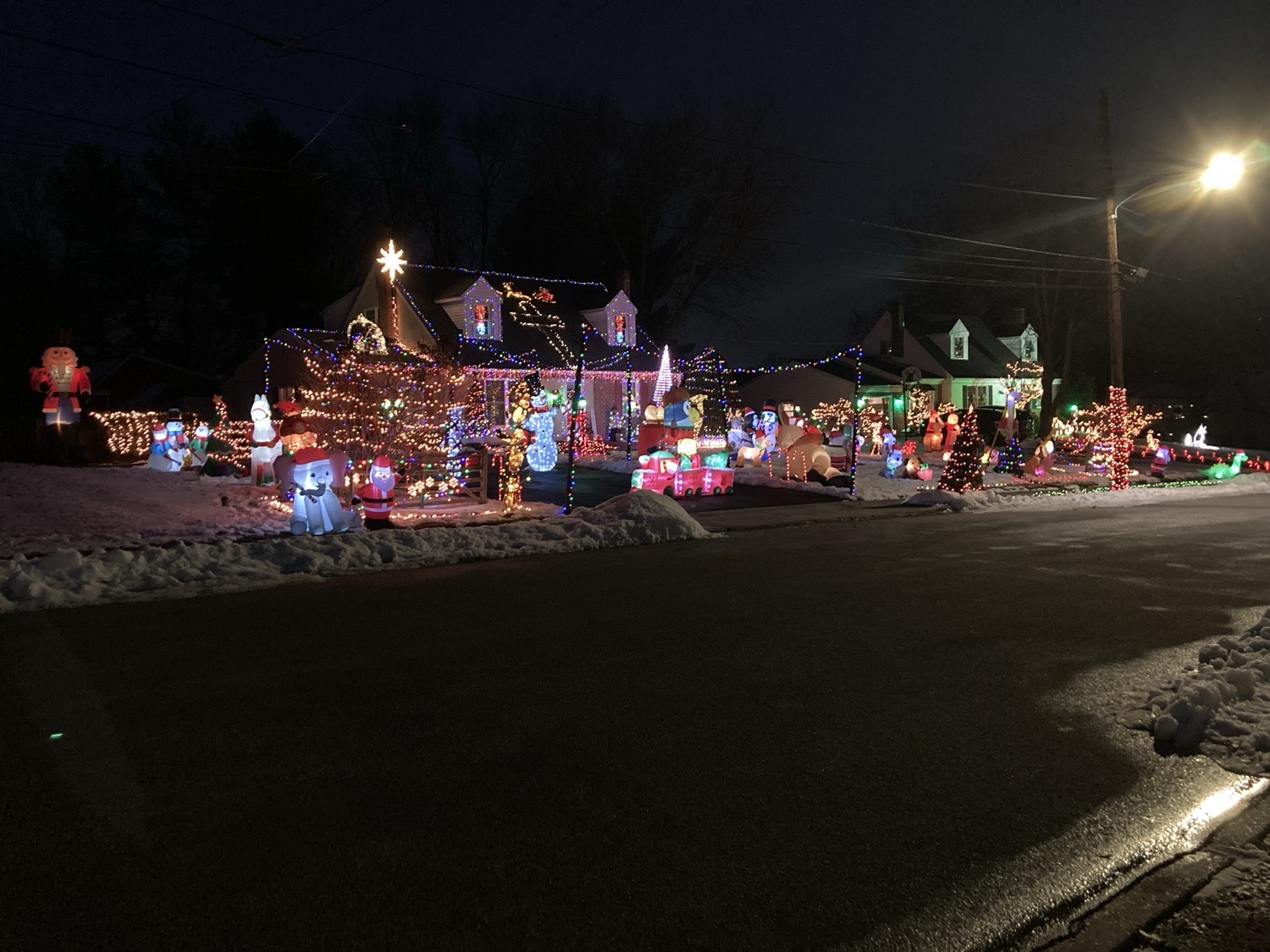 The Moores, Christmas lights in Norristown, PA (photo 1)