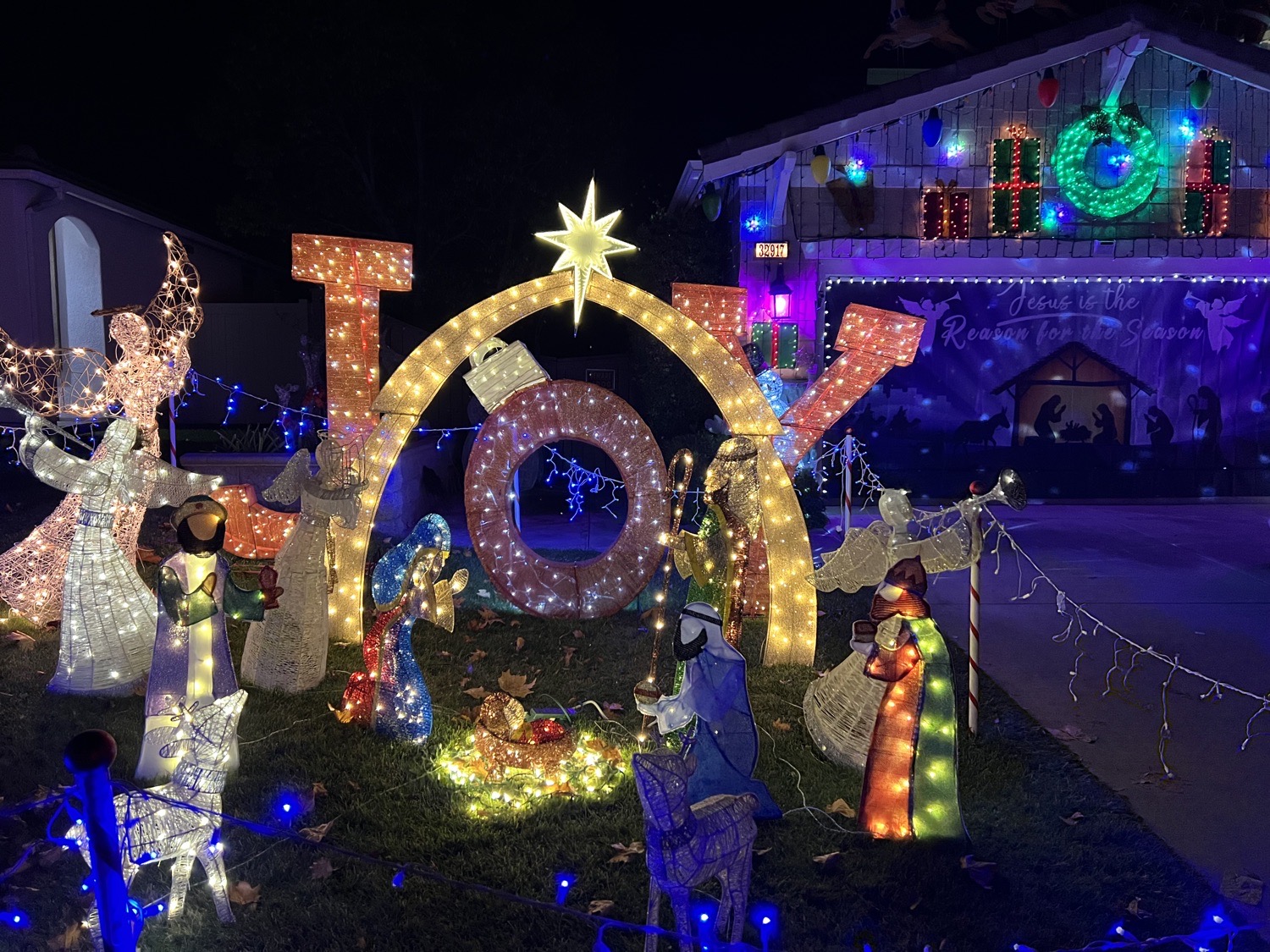 Snowmen Gone Wild, Christmas lights in Temecula, CA (photo 4)