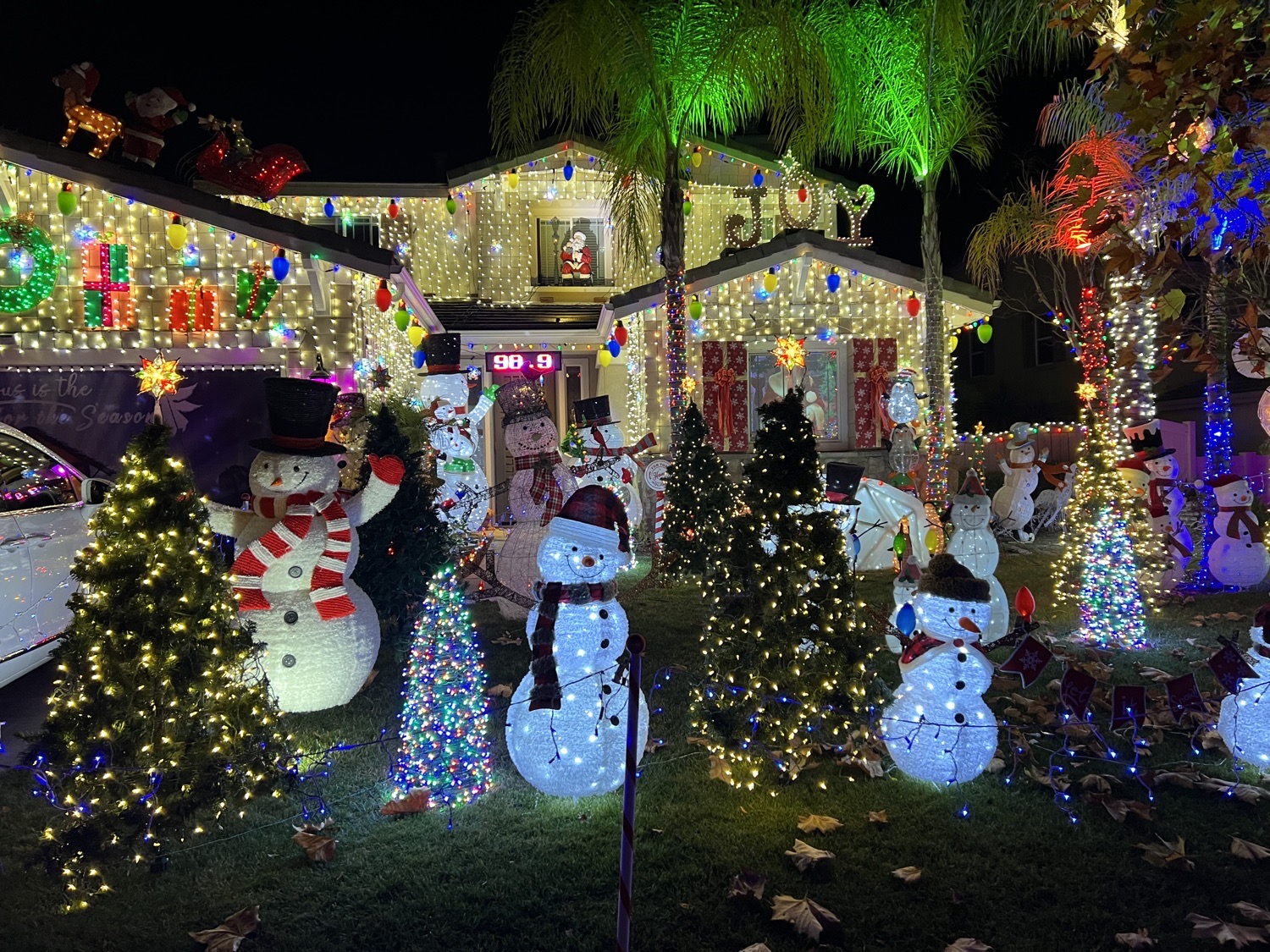 Snowmen Gone Wild, Christmas lights in Temecula, CA (photo 5)