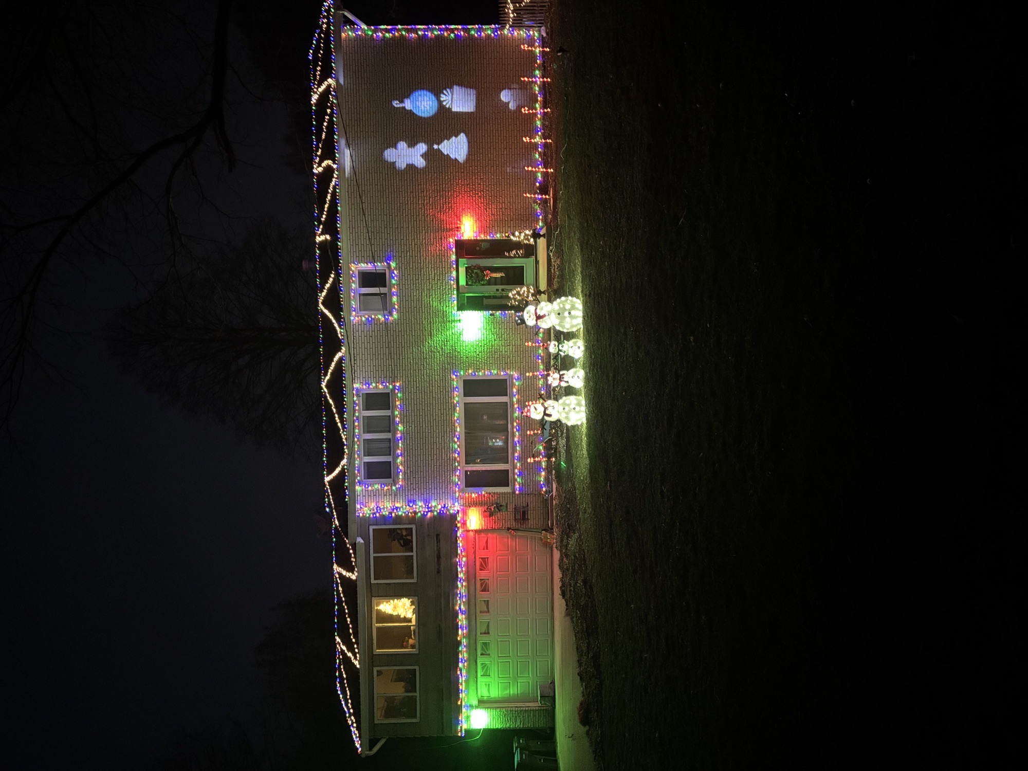 Gingerbread house, Christmas lights in McHenry, IL (photo 2)