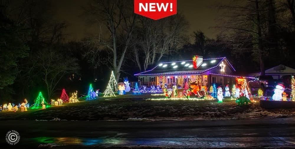 A Kuhl Christmas, Christmas lights in Belleville, IL (photo 2)
