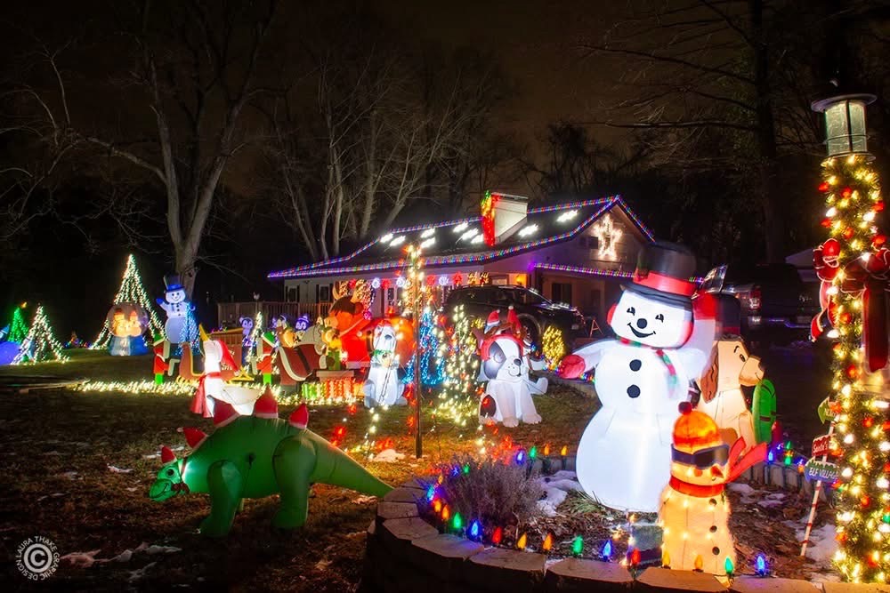 A Kuhl Christmas, Christmas lights in Belleville, IL (photo 3)
