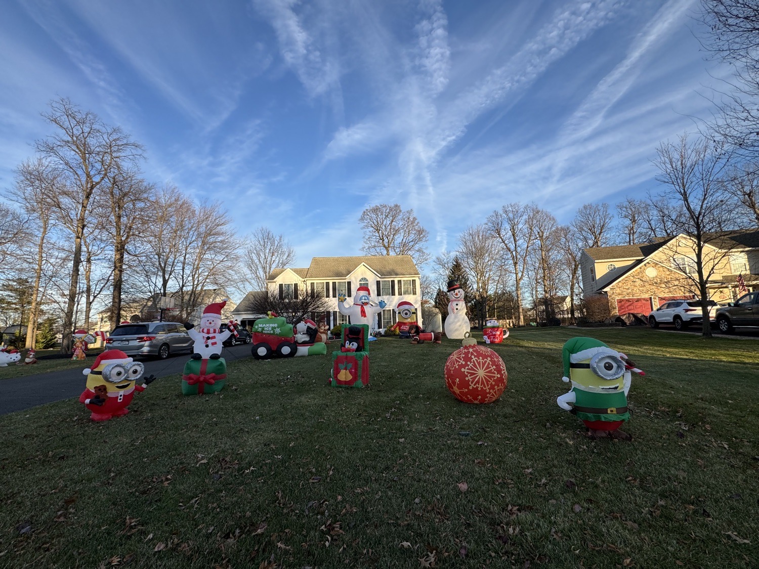 The Amazing inflatable house, Christmas lights in Jamison, PA (photo 1)