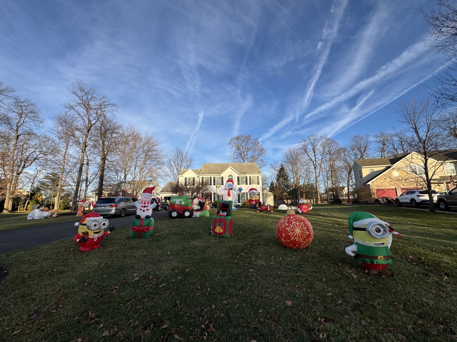 The Amazing inflatable house, Christmas lights in Jamison, PA (photo 2)