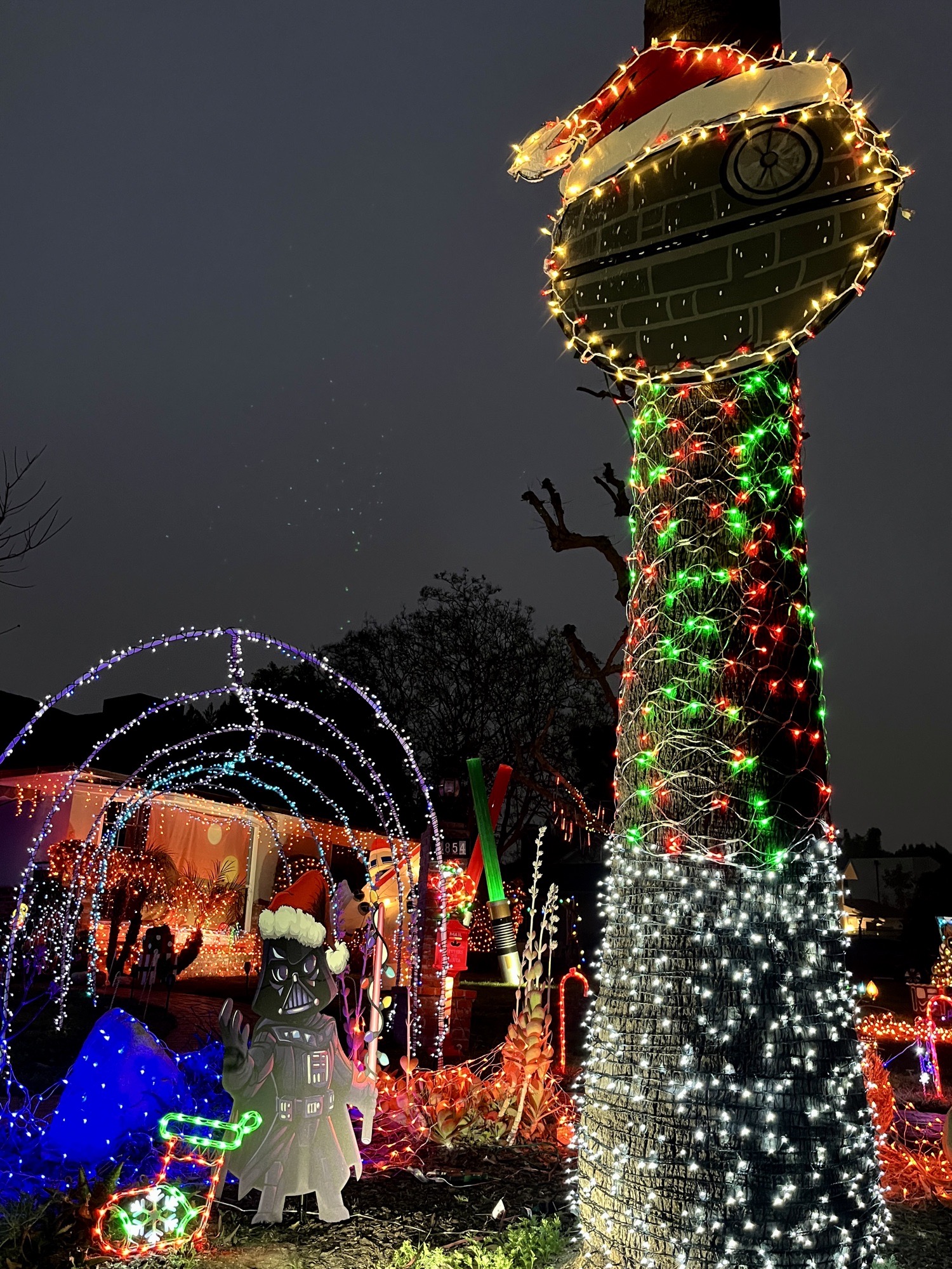 Star Wars Holiday To Hoth and Tatooine!!, Christmas lights in Toluca Lake, CA (photo 2)