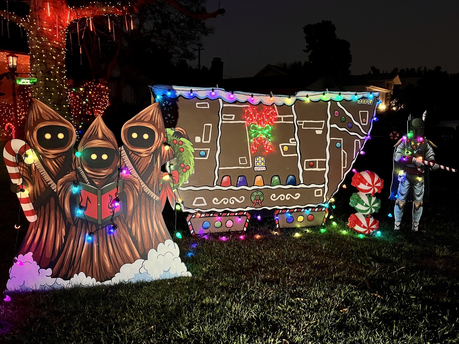 Star Wars Holiday To Hoth and Tatooine!!, Christmas lights in Toluca Lake, CA (photo 3)