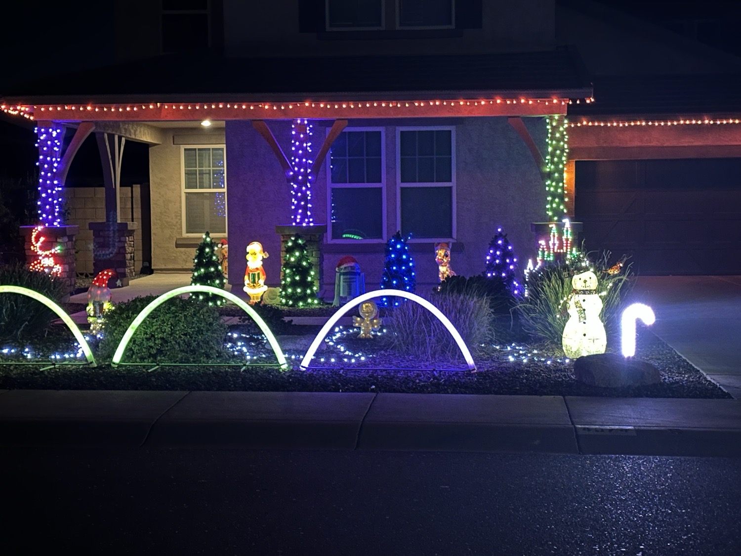 DG Family Lights, Christmas lights in Queen Creek, AZ (photo 1)