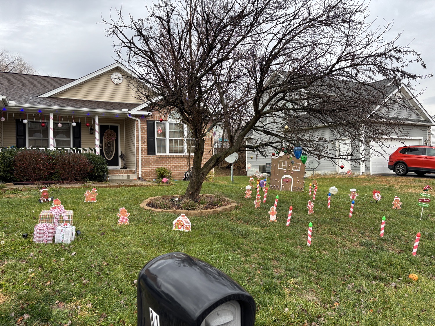 Gingerbread Candyland, Christmas lights in Martinsburg, WV (photo 3)