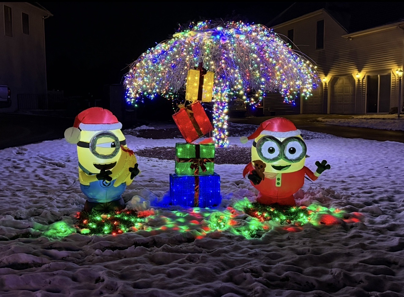 Yule On Yale, Christmas lights in Richboro, PA (photo 3)