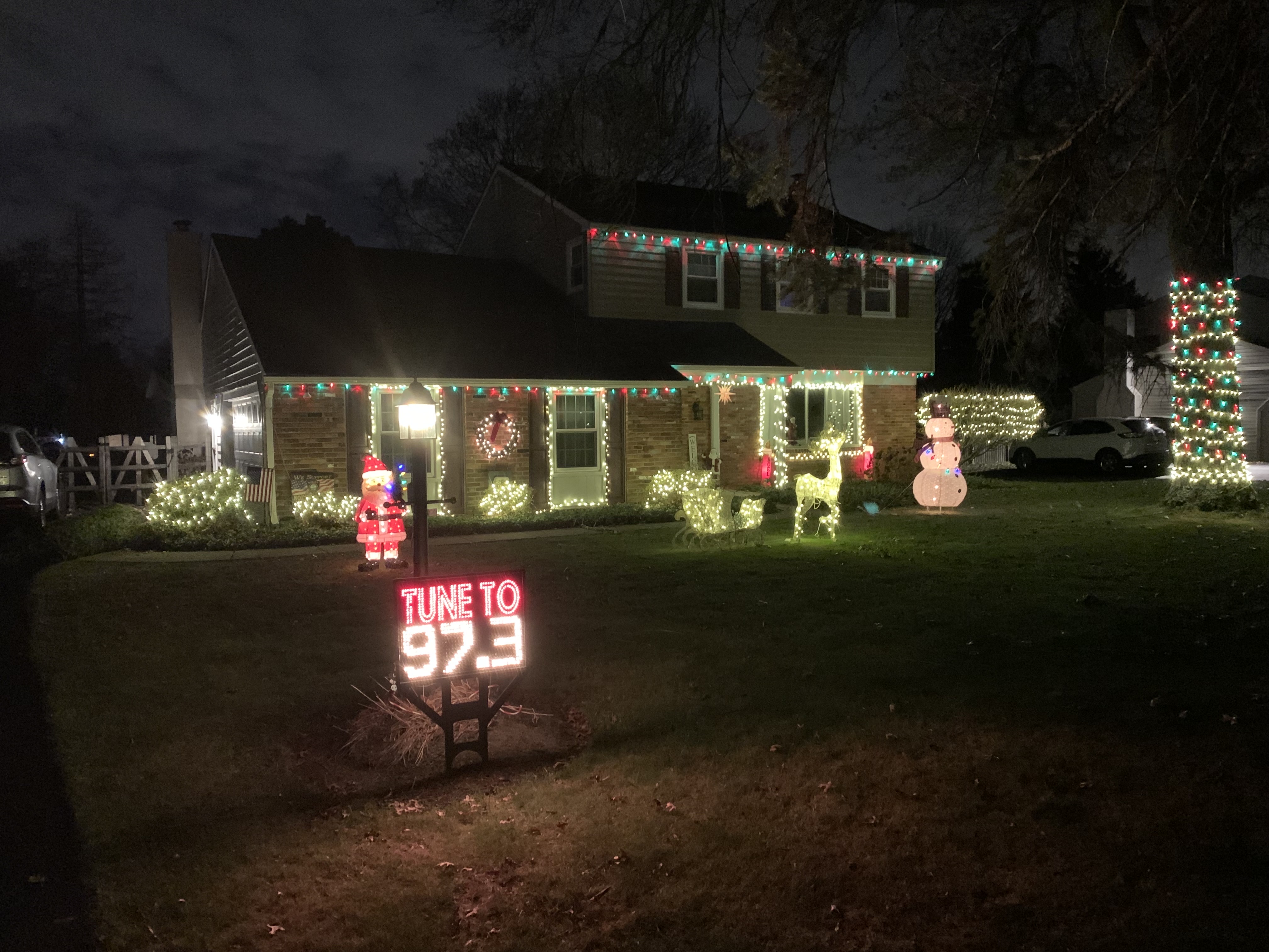 73 Joanne, Christmas lights in Southampton, PA (photo 1)