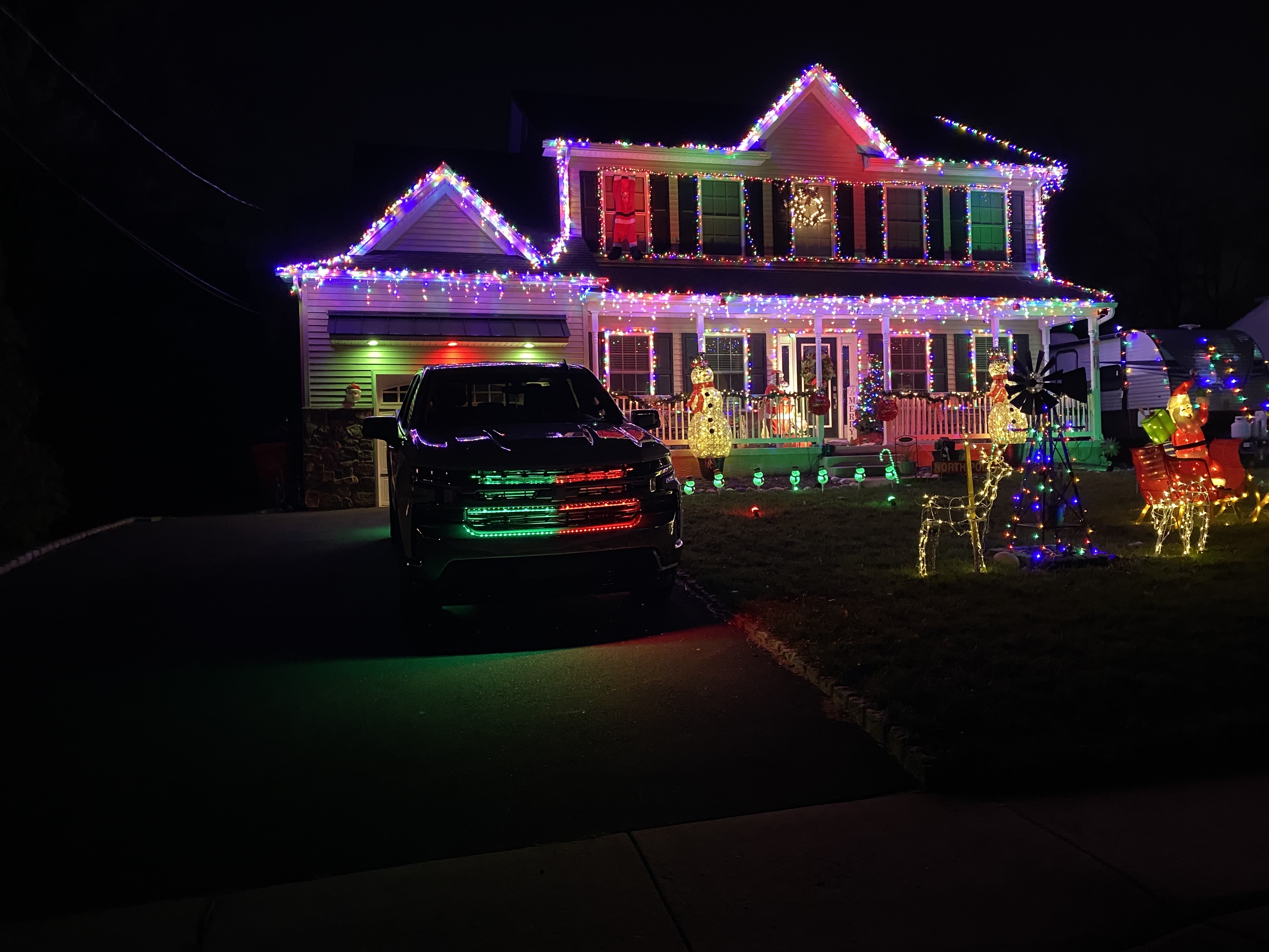 dager road lights, Christmas lights in Warminster, PA (photo 1)
