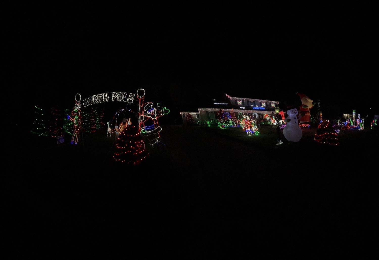 Winter Wonderland, Christmas lights in Huntingdon Valley, PA (photo 2)