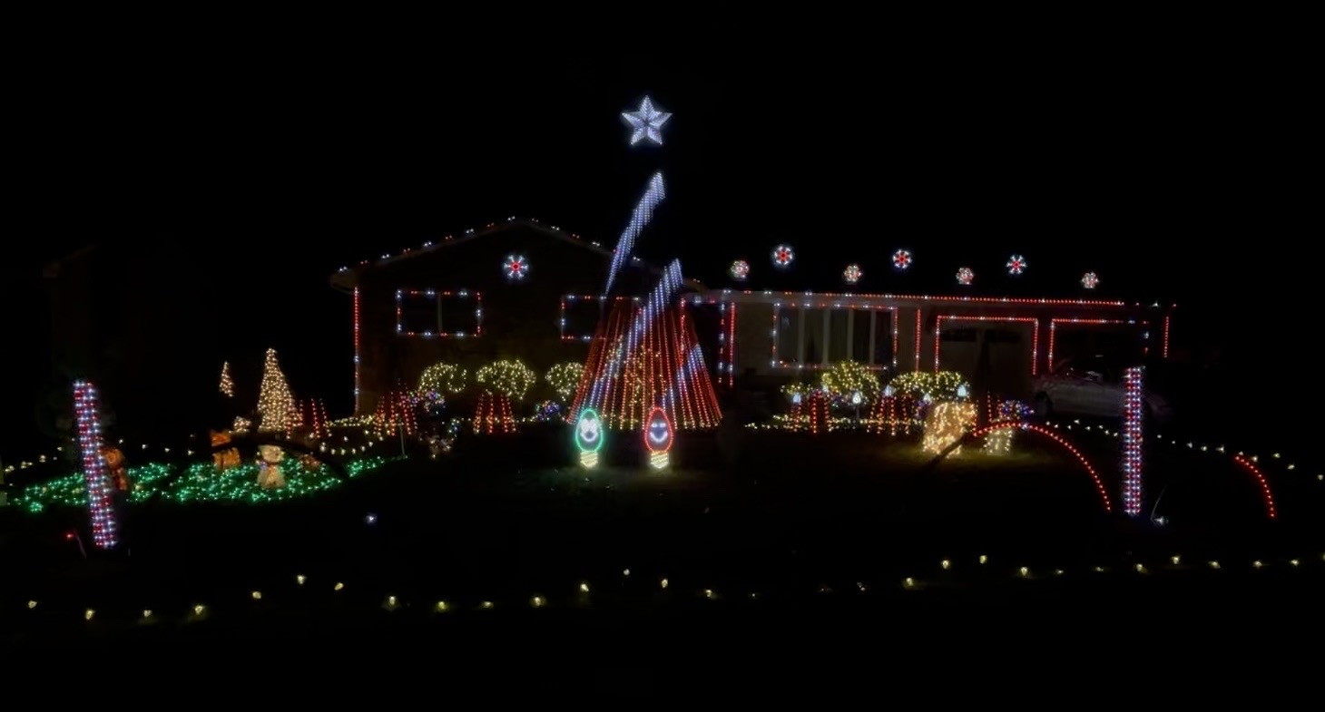 Oneida Lights, Christmas lights in Oakland, NJ (photo 5)