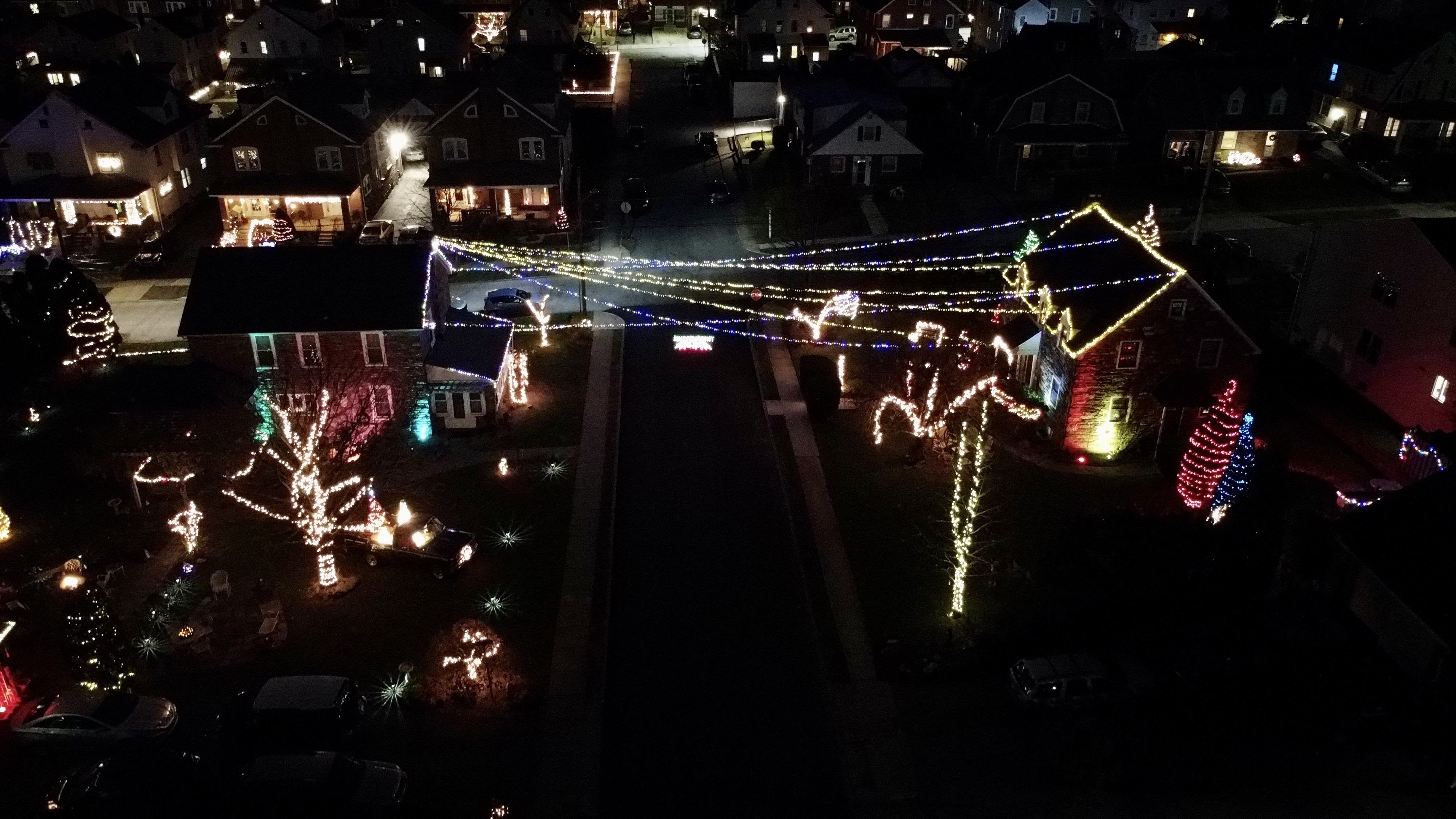 Ardmore’s (very) Little South Philly, Christmas lights in Ardmore, PA (photo 1)
