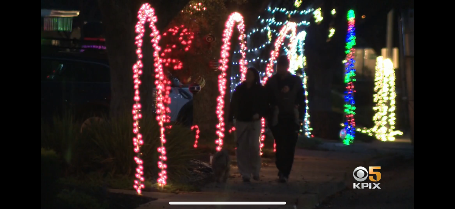 The Mohawk Arches, Christmas lights in Livermore, CA (photo 1)