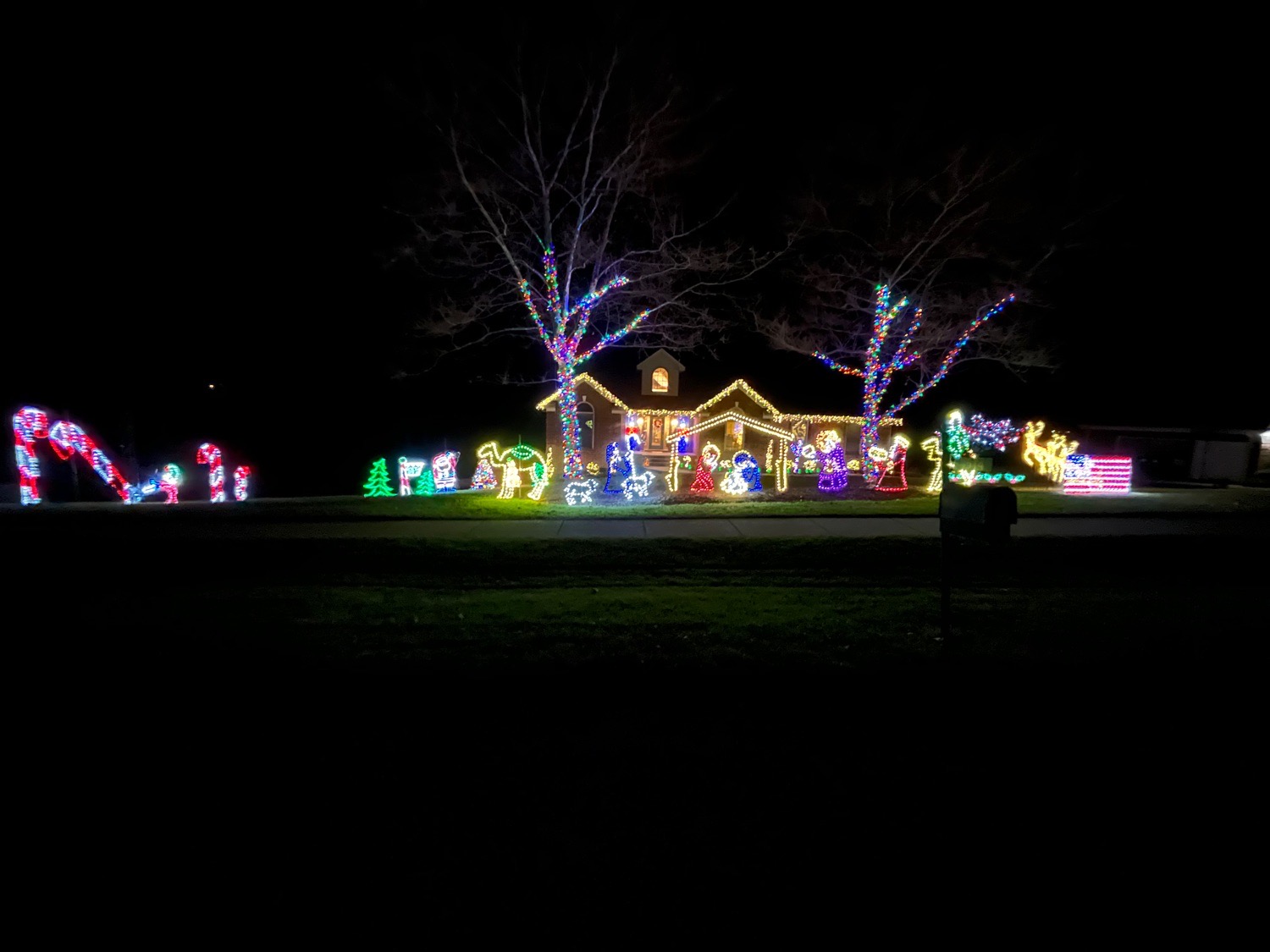 oldham county KY display, Christmas lights in Crestwood, KY (photo 1)