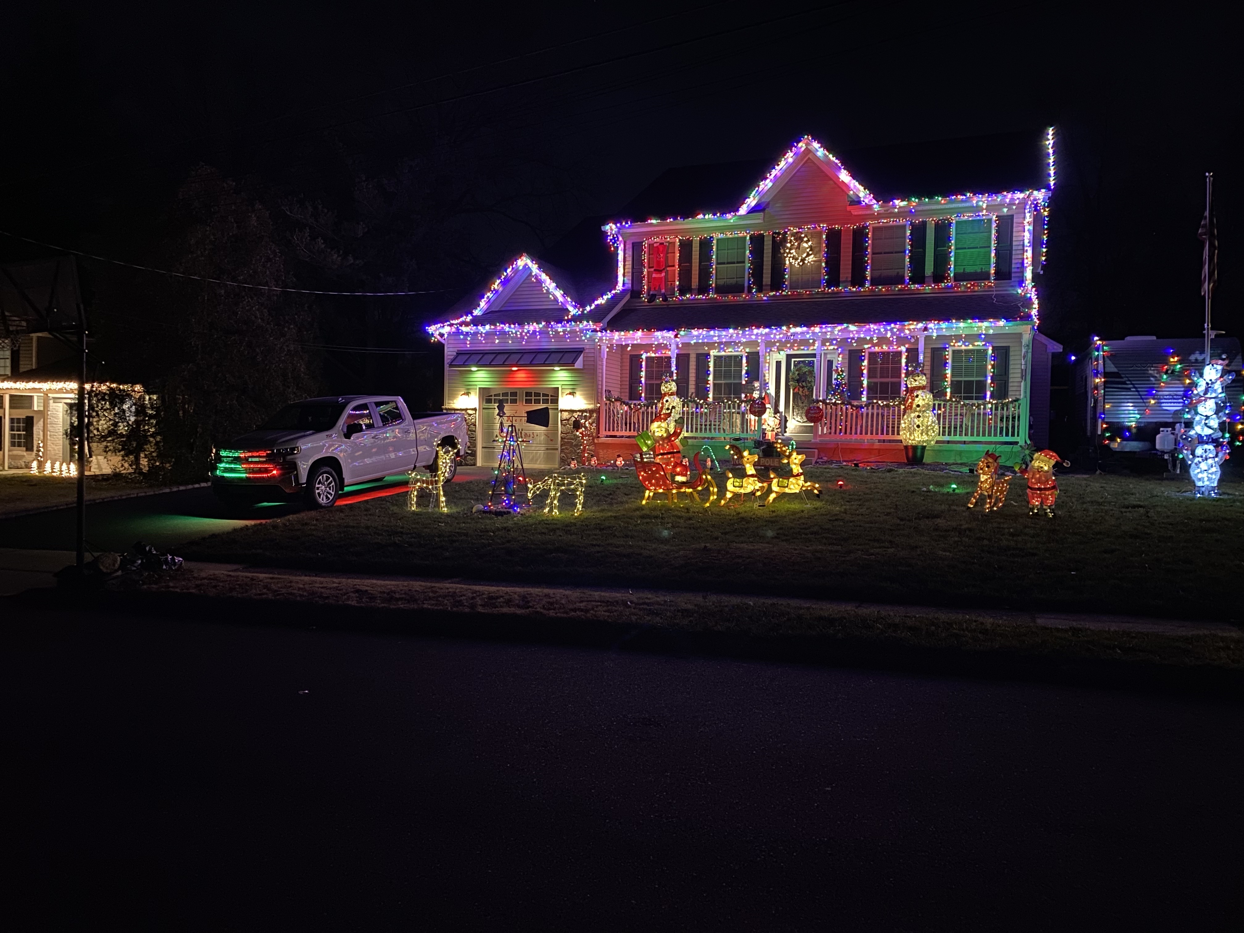 dager road lights, Christmas lights in Warminster, PA (photo 2)