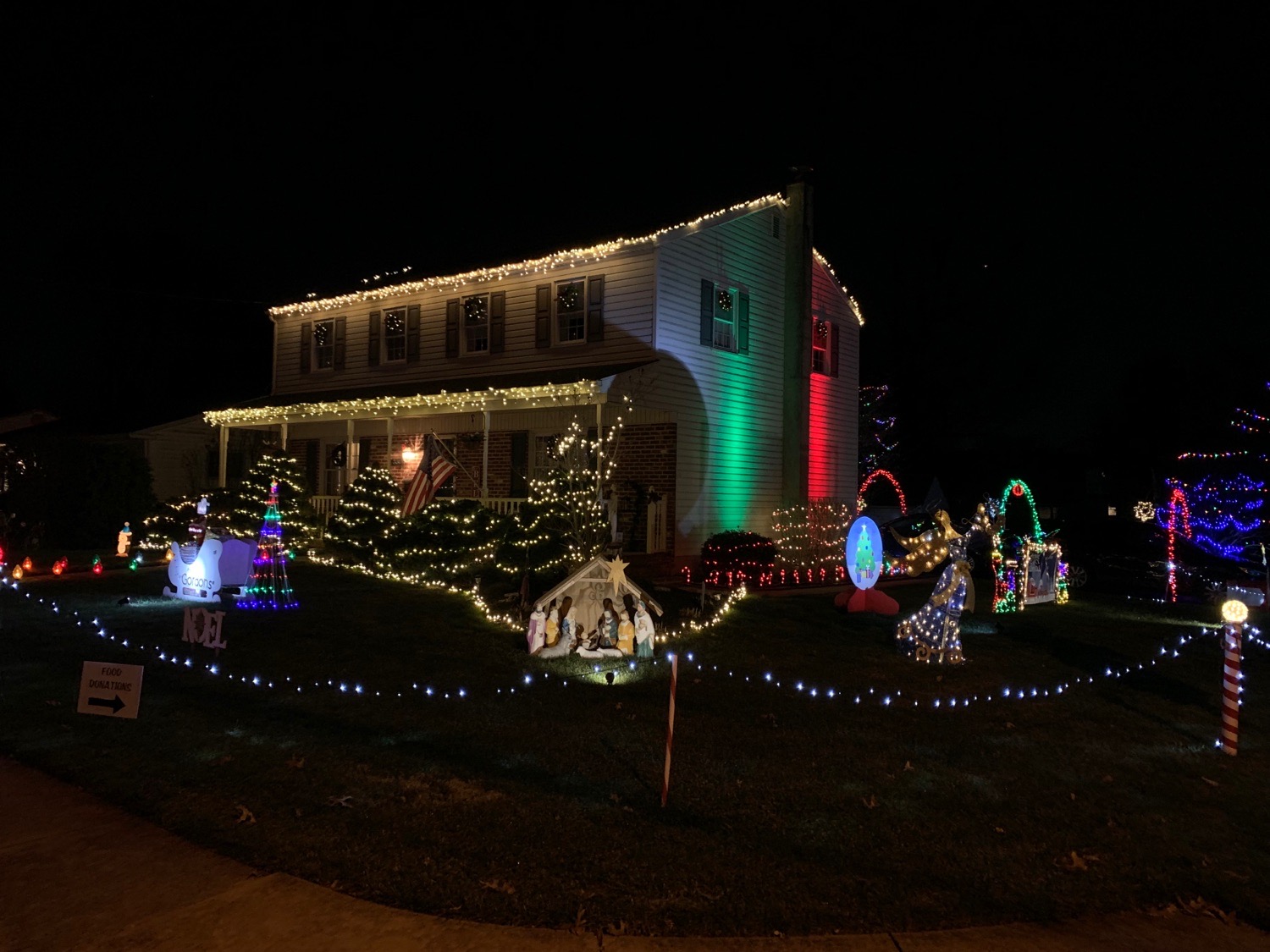 Merry Lights On Pershing Ave, Christmas lights in Hatboro, PA (photo 2)