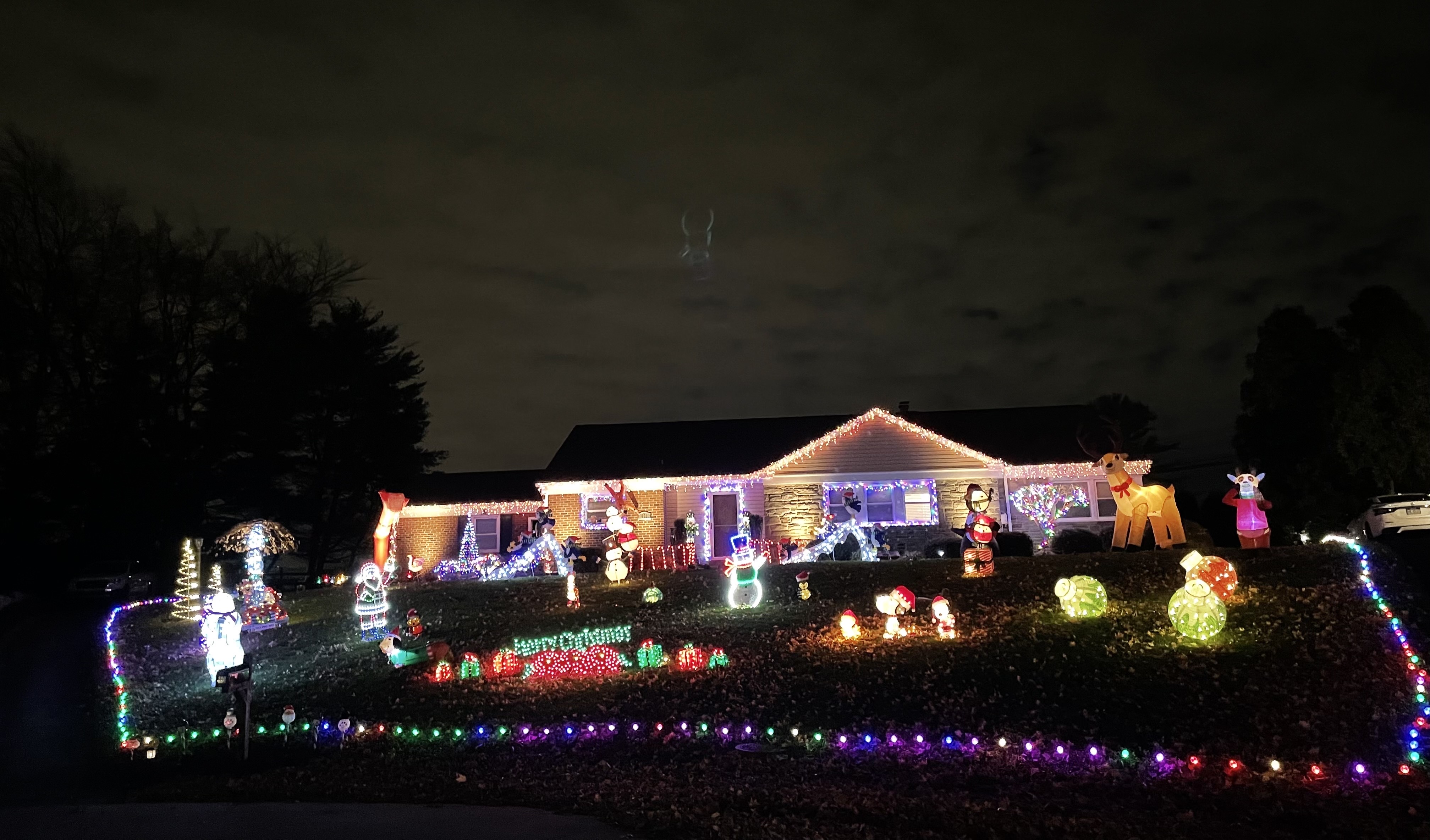 It's Christmas Time, Christmas lights in Springfield, PA (photo 1)