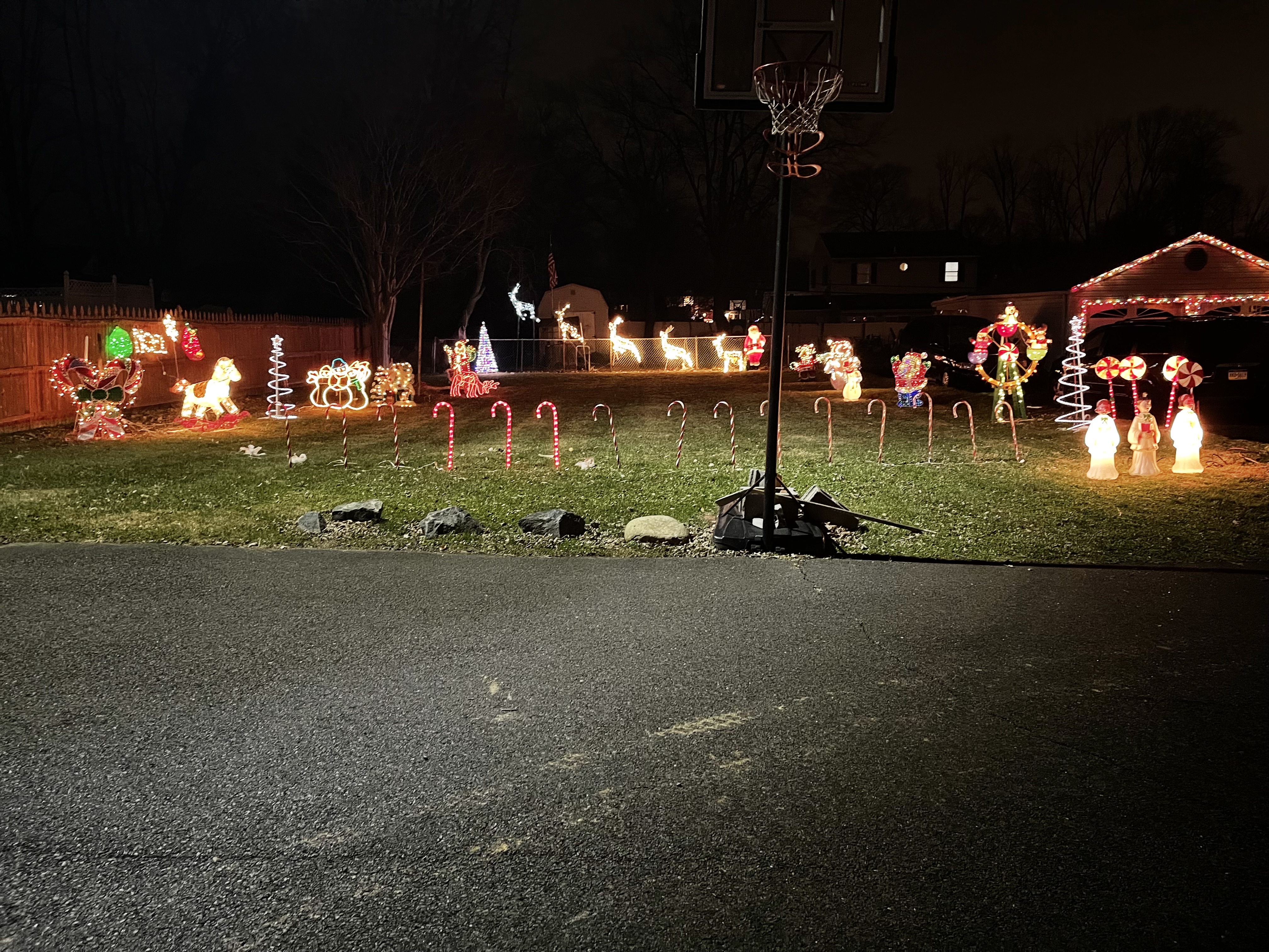 Walker’s Wonderland, Christmas lights in Feasterville Trevose, PA (photo 3)