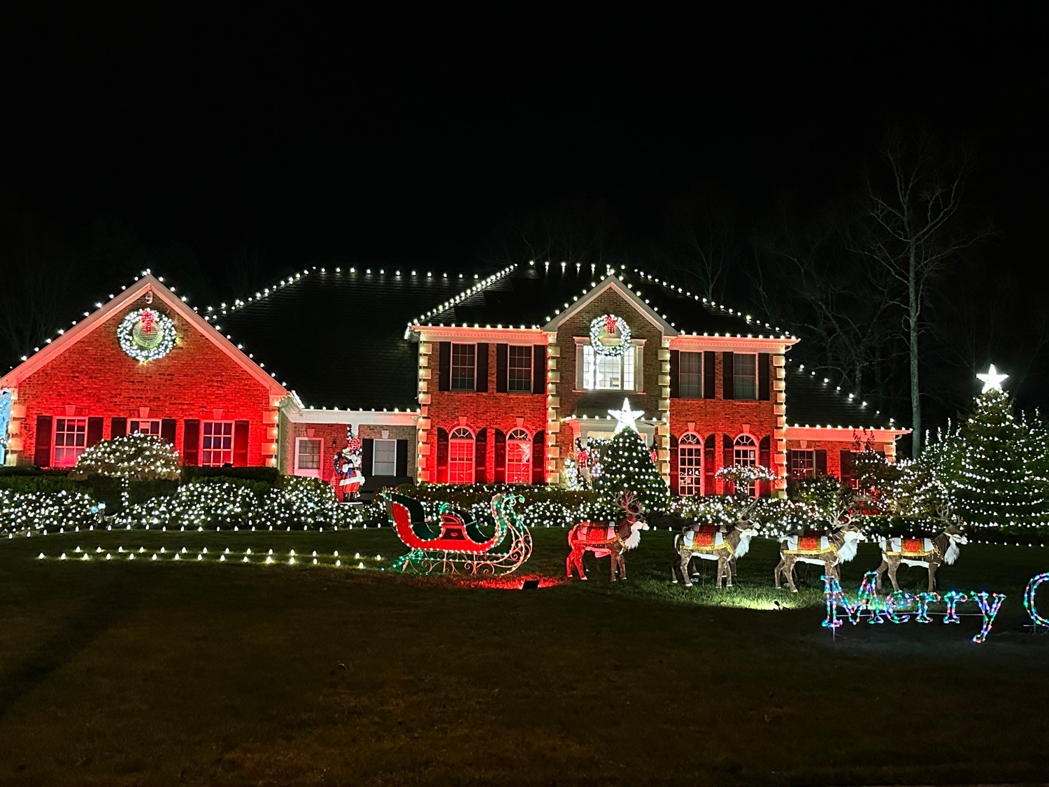 Estates at Freehold Christmas Lights, Christmas lights in Freehold, NJ (photo 5)