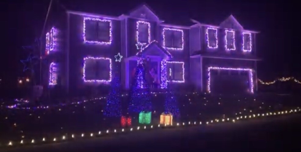 Spring Valley Sparkling Lights, Christmas lights in Quakertown, PA (photo 1)