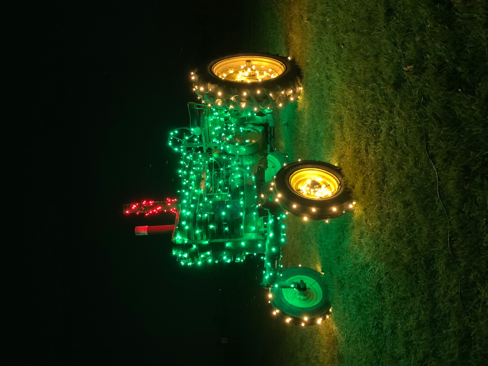 Davidson Lane, Christmas lights in Carrollton, IL (photo 1)