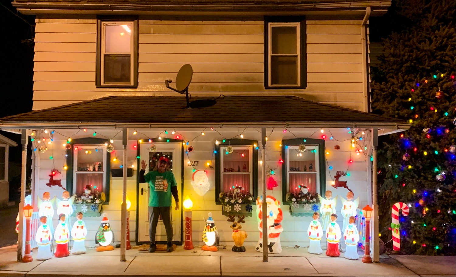 Lerchen Holiday Home, Christmas lights in Annville, PA (photo 1)