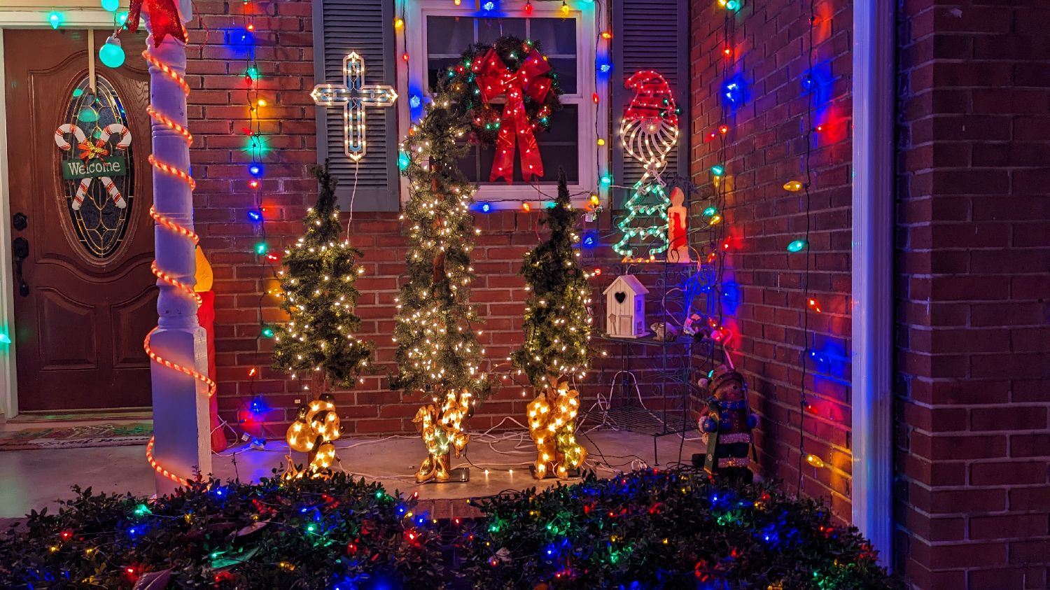 Winborn Family Christmas Lights, Christmas lights in Huntsville, AL (photo 2)