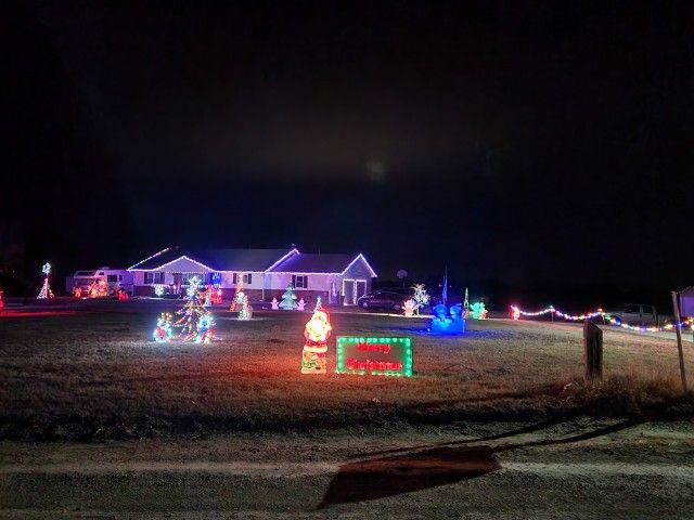 Allen Family Display, Christmas lights in Barnard, MO (photo 2)