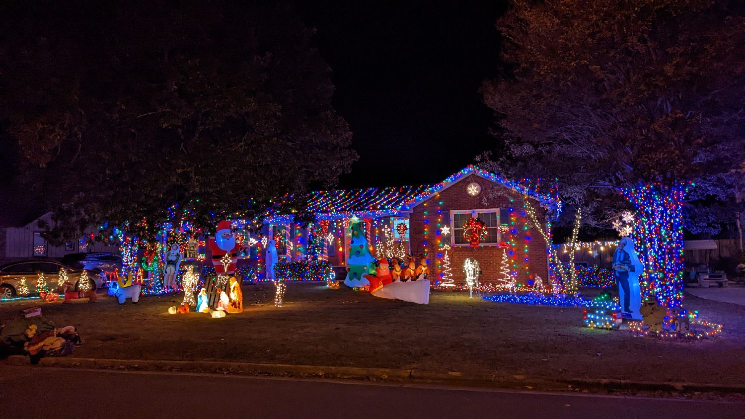 Winborn Family Christmas Lights, Christmas lights in Huntsville, AL (photo 1)