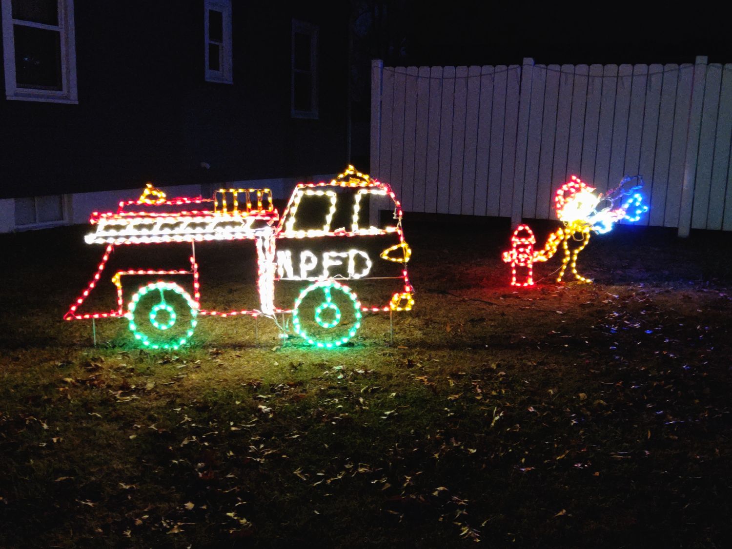 Crazy Kempf, Christmas lights in Millstadt, IL (photo 2)