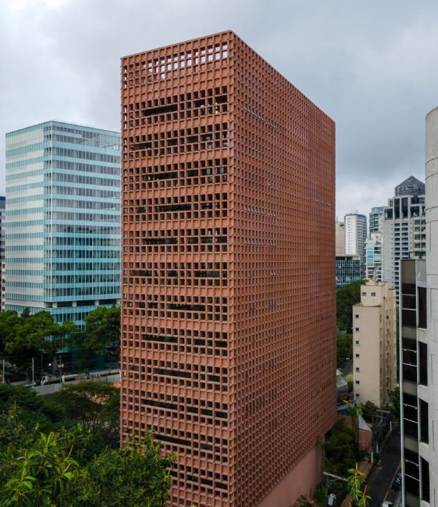Amauri 306 — Fachada Principal