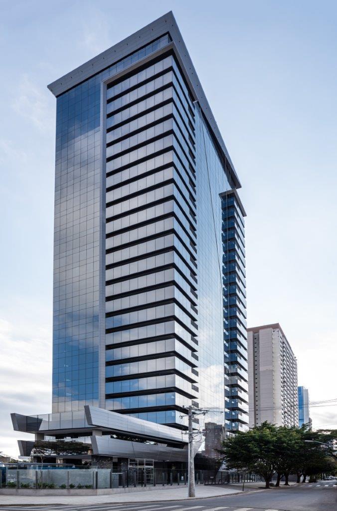 Apogee Corporate — Fachada Principal