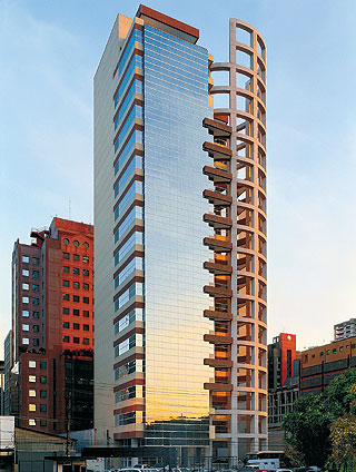 Atrium VII — Fachada Principal