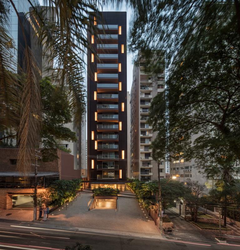 Bauman Corporate — Fachada Principal