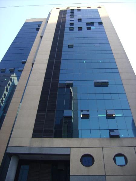 Century Plaza — Fachada Principal