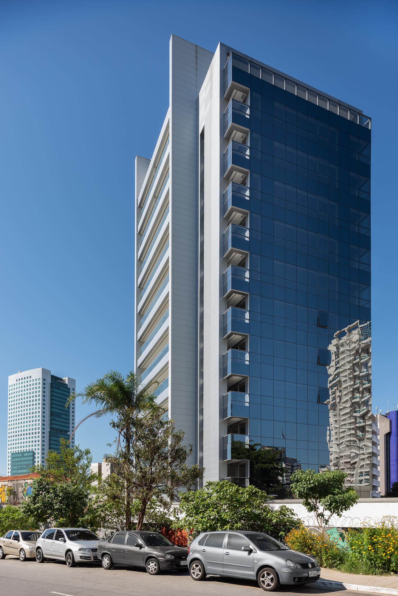 Eco 336 Offices — Fachada Principal