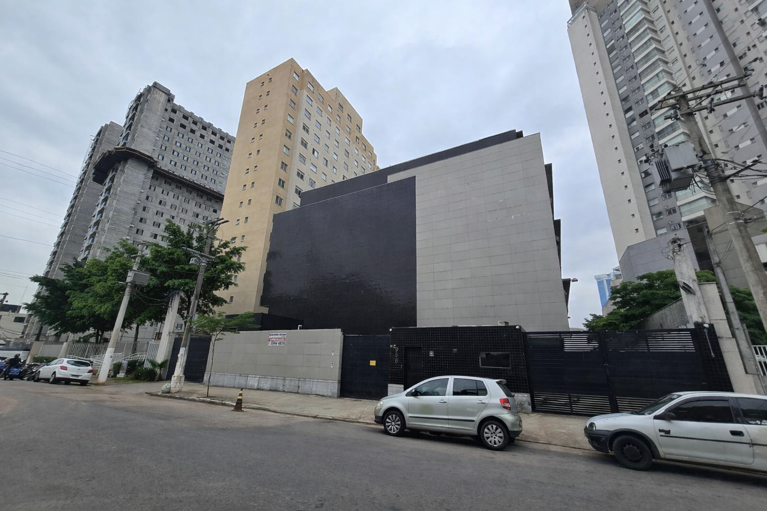 Edifício Monousuário Barra Funda — Fachada Principal