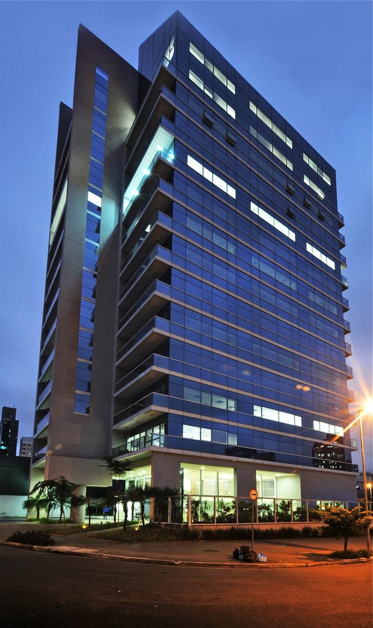 Faria Lima Offices — Fachada Principal