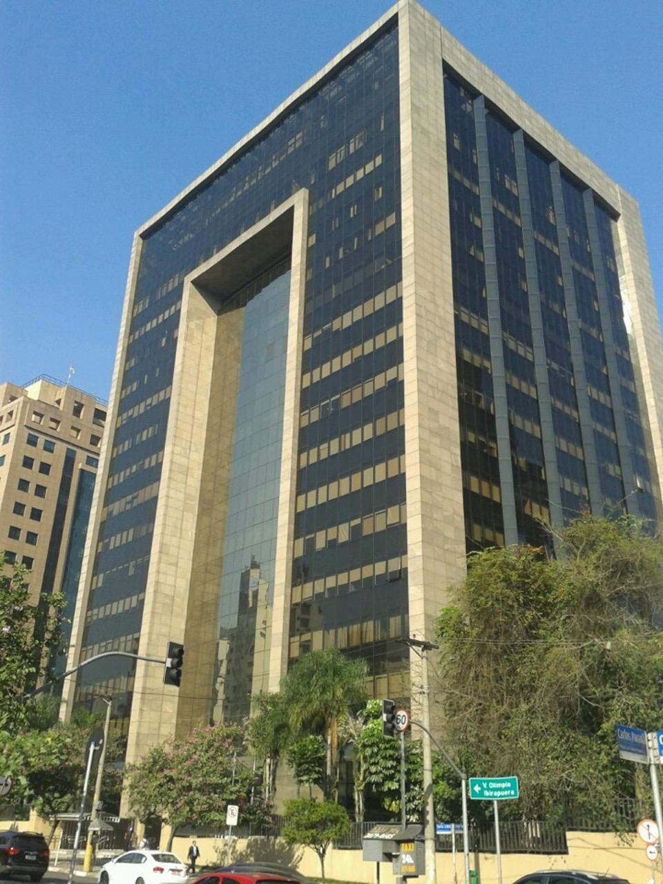 Faria Lima Tower — Fachada Principal