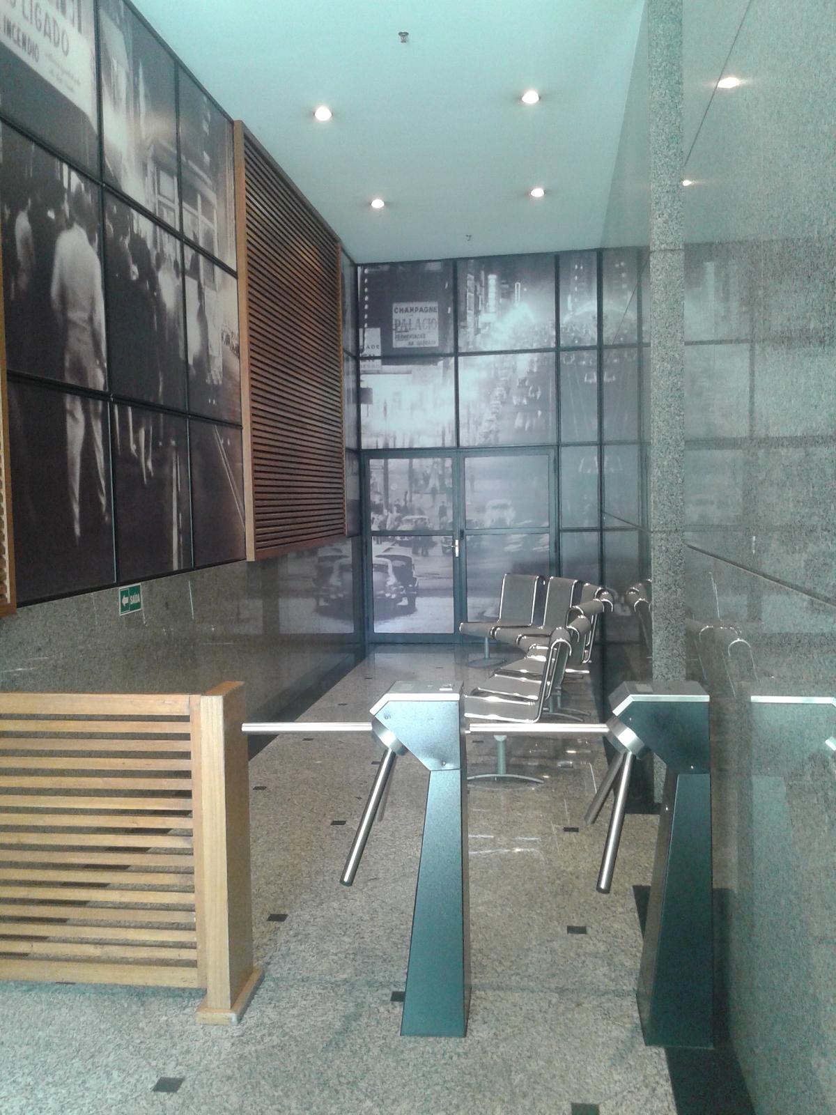 Helena Milan — Galeria Foto 3
