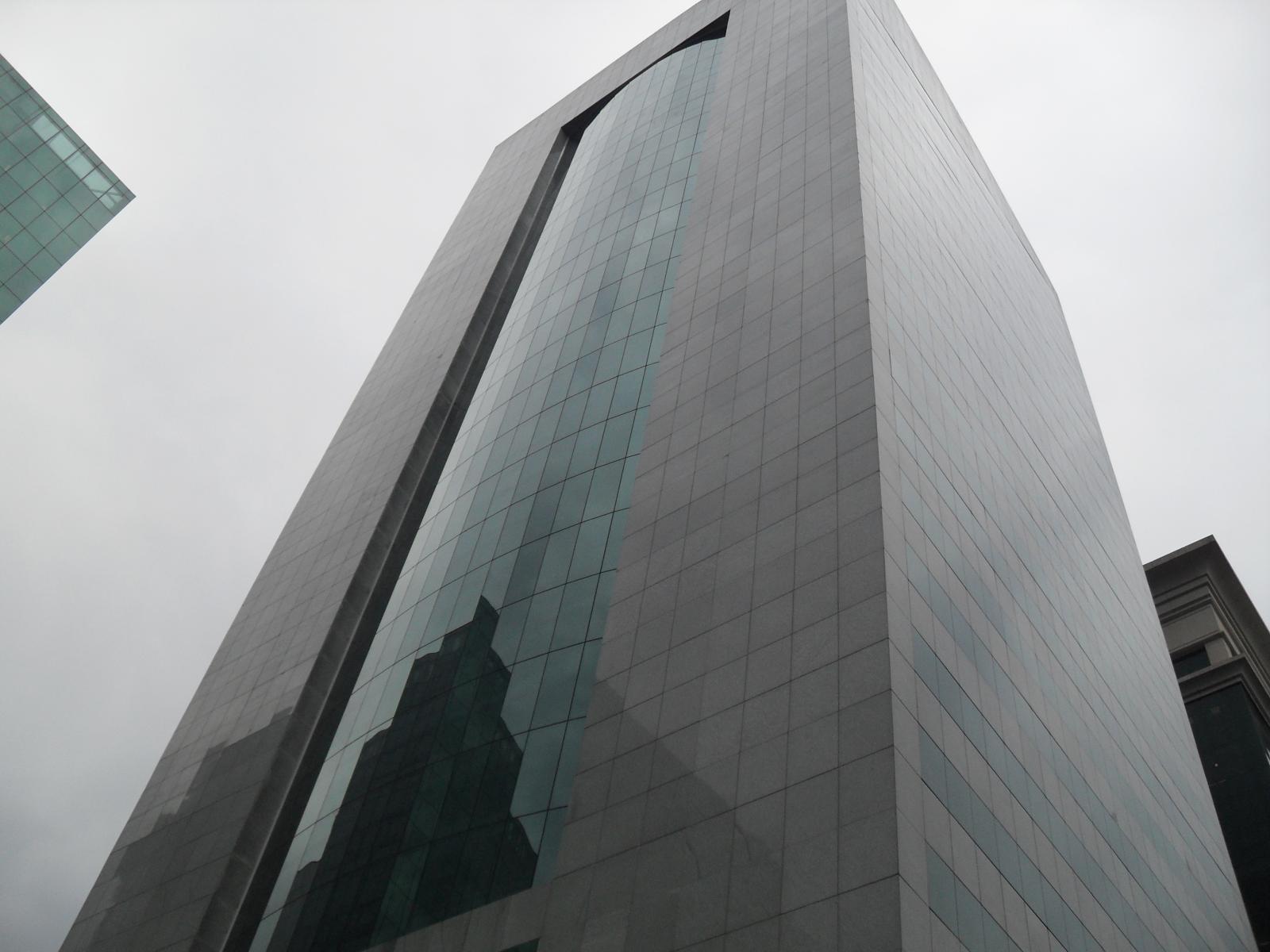 International Plaza II — Galeria Foto 3