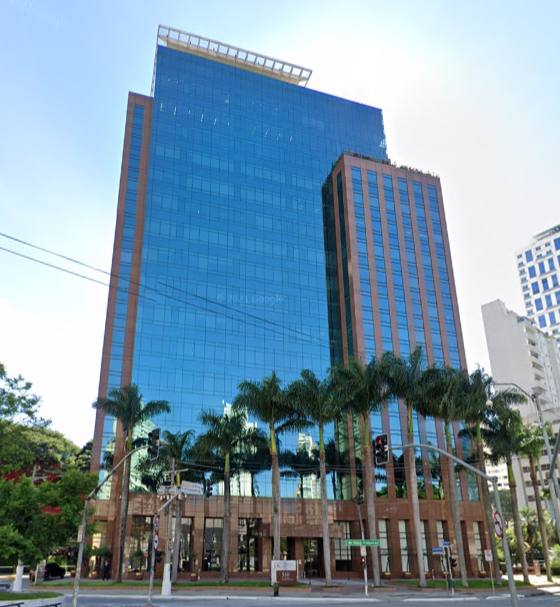 JK Financial Center — Fachada Principal