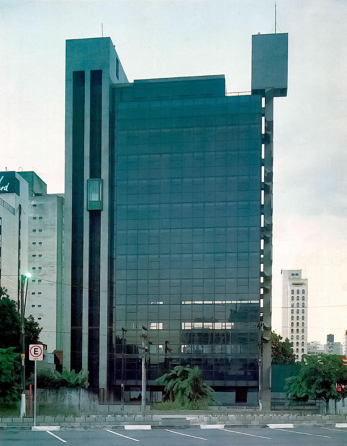 Keiralla Sarhan — Fachada Principal