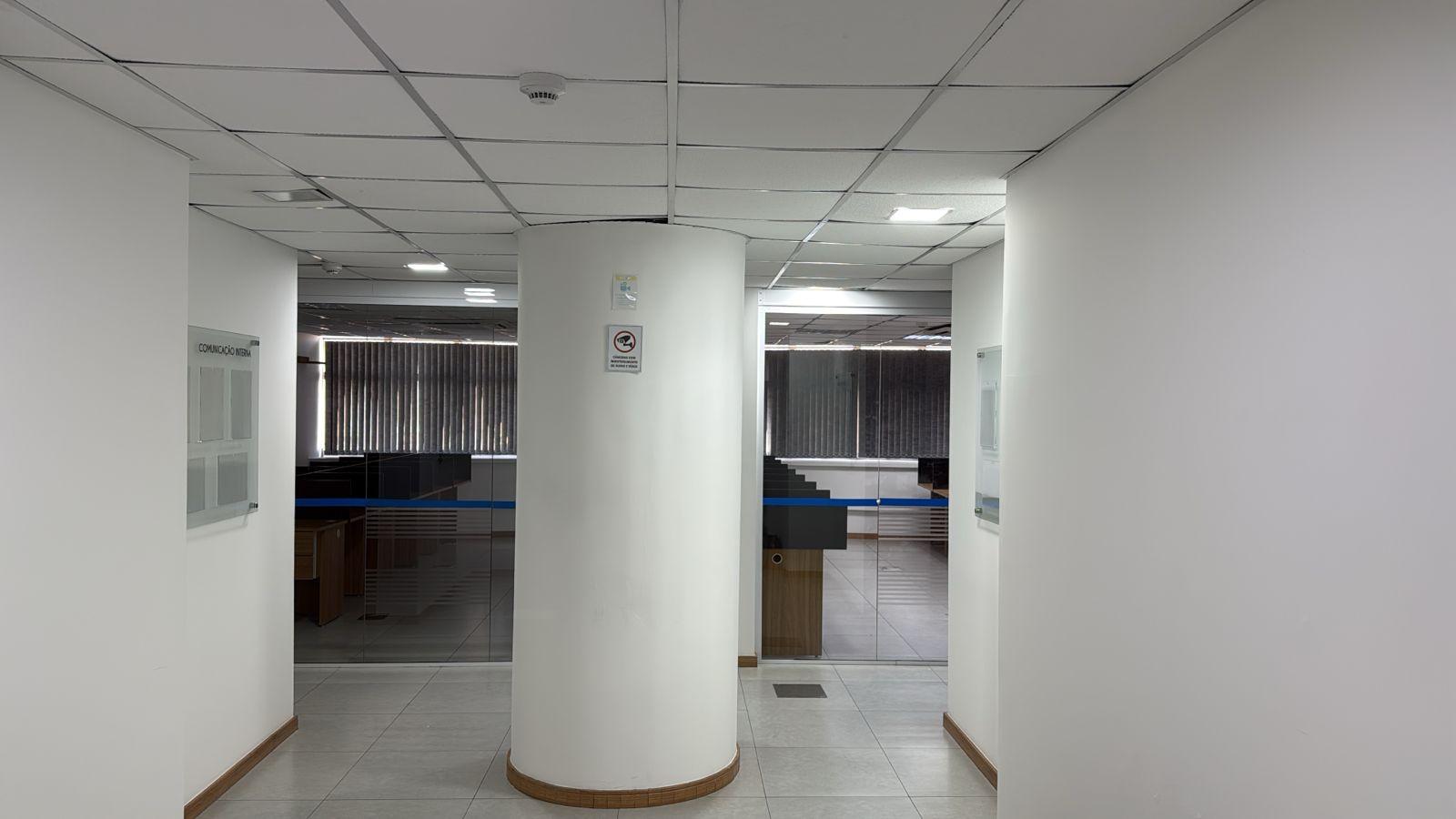 Mobiliado de 925m² no Centro (C) — Galeria Foto 4