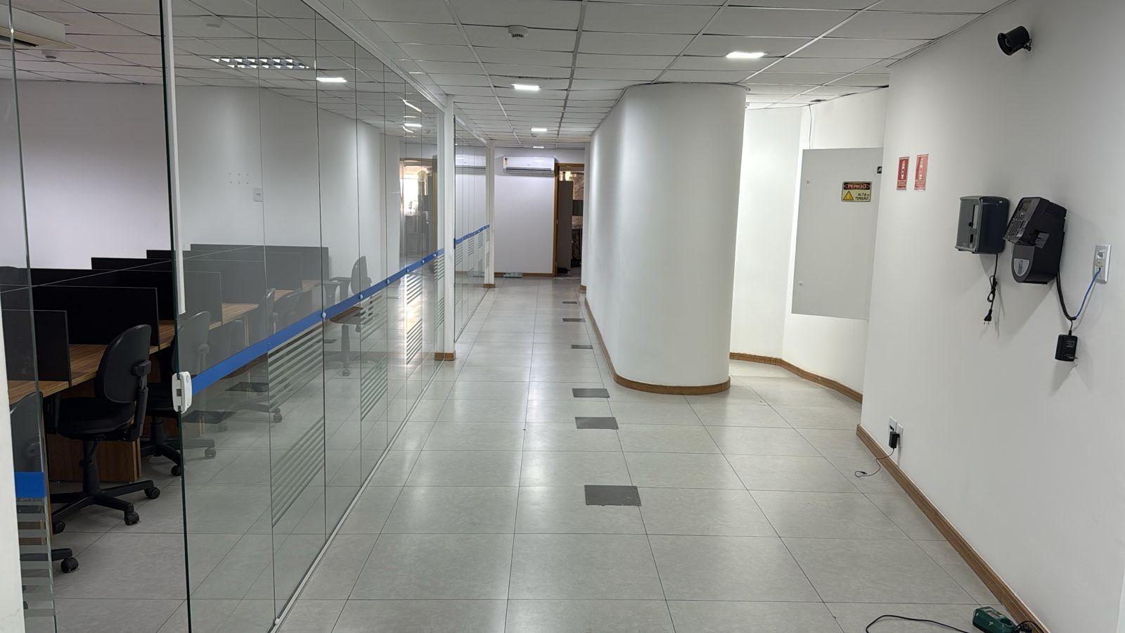 Mobiliado de 925m² no Centro (C) — Galeria Foto 5