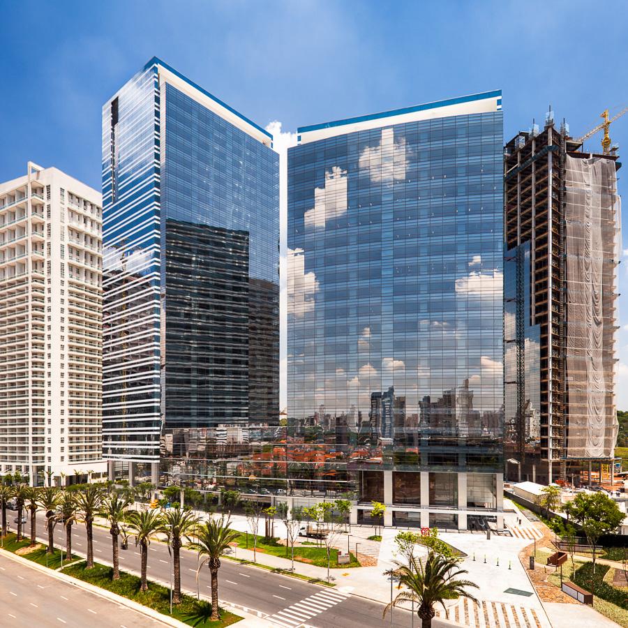 Morumbi Corporate (Diamond Tower e Golden Tower) — Fachada Principal