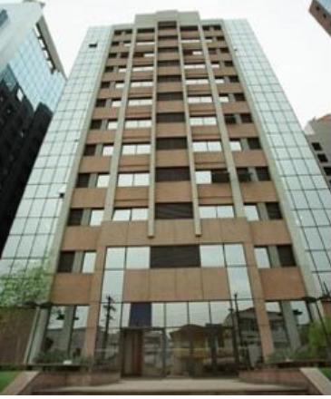 Net Office Empresarial — Fachada Principal