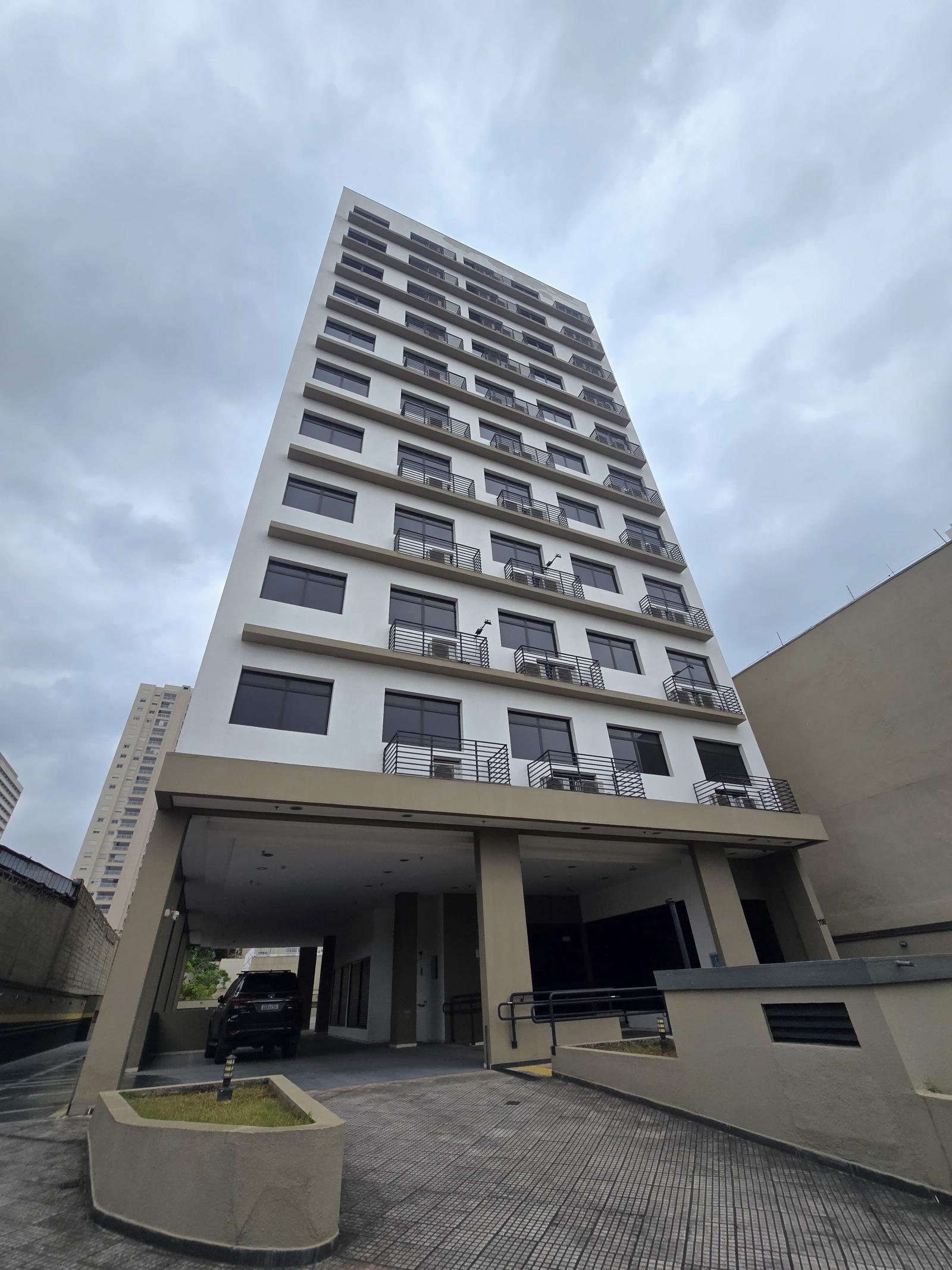 Predio Corporativo na Barra Funda — Fachada Principal